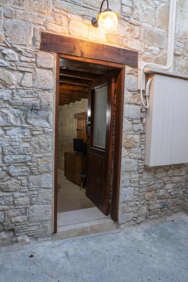 Eidyllio Luxury Suites Omodos Exterior foto